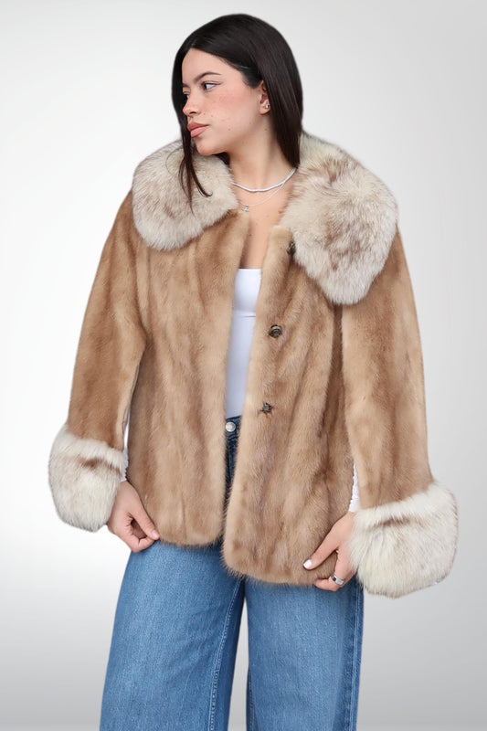Capa de Mink Champagne con Cuello y Puños de Zorro