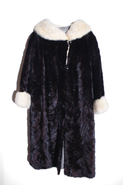 Abrigo de Mink Negro con Cuello y Puños Marfil